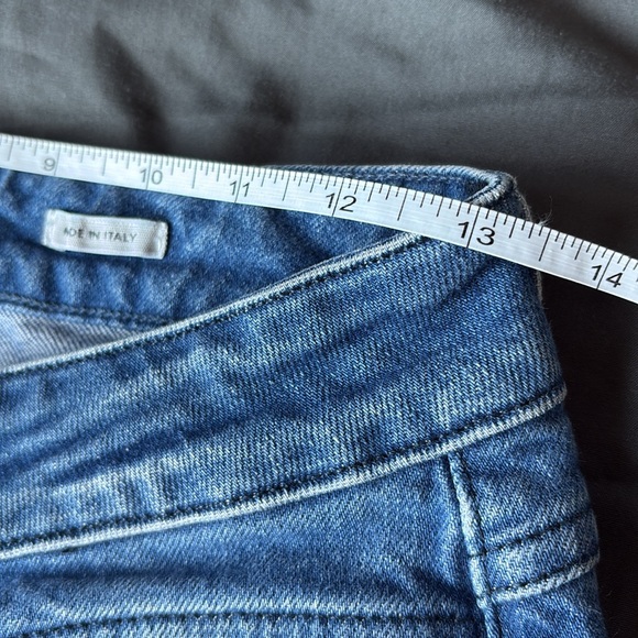 •Closed Skinny Crop Starlet Jeans - Picture 9 of 10